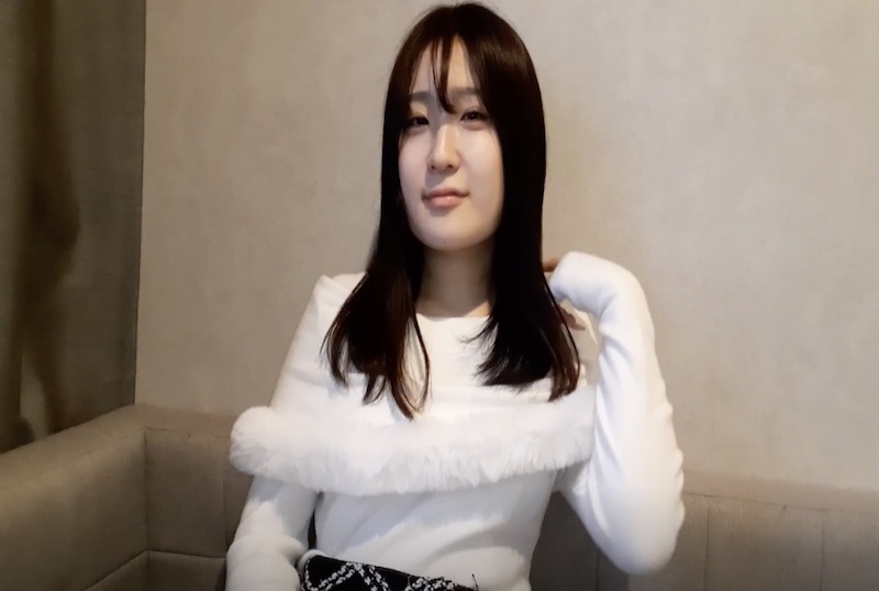 FC2-4661749 [露出脸部] [色情] [中出] 记录与一位害羞、可爱的年轻妻子在光天化日下开始的婚外情。 素人