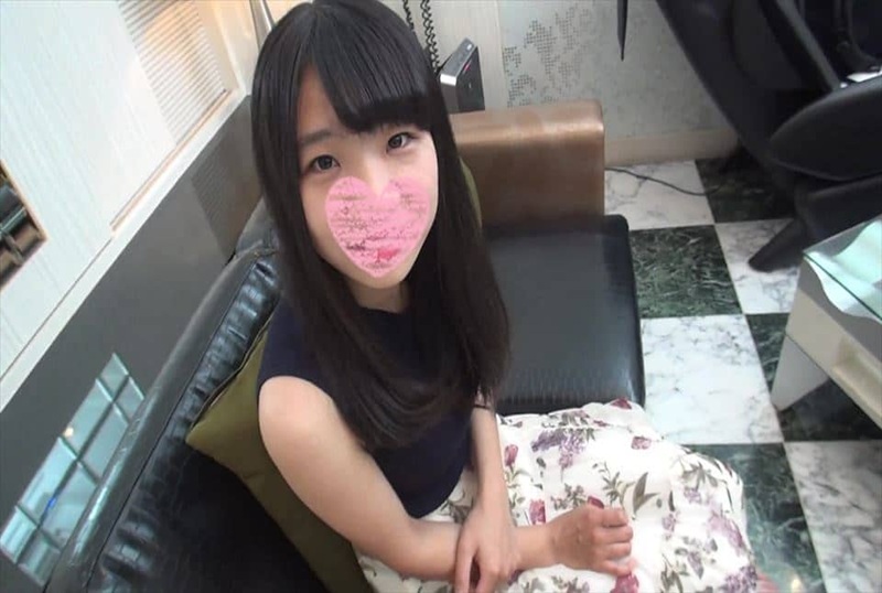 FC2-1127560 虽然看起来很简单，但是一脱下来，就是隐藏的丰满超色情身体清醒的孩子！连续的阴道射精！ 素人