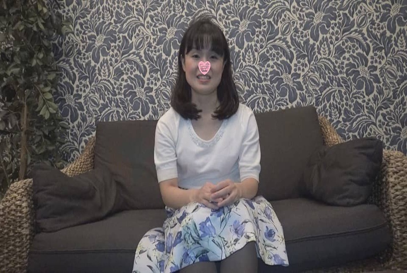 FC2-1037204 【个人拍摄】像朋友一样，但发生了不该发生的关系！ 素人