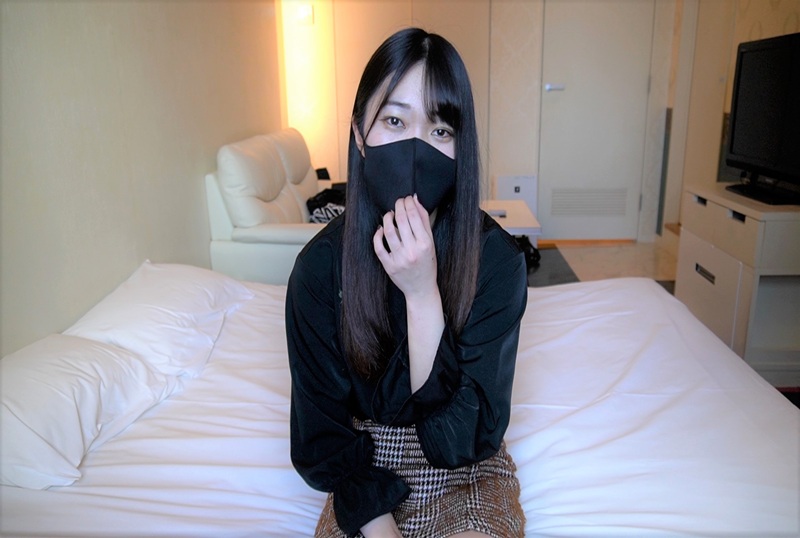 FC2-1818209 严重的自慰者，20 岁国立大学三年级少女，插入极精细的杰作，就像自慰者的脸一样好。 素人