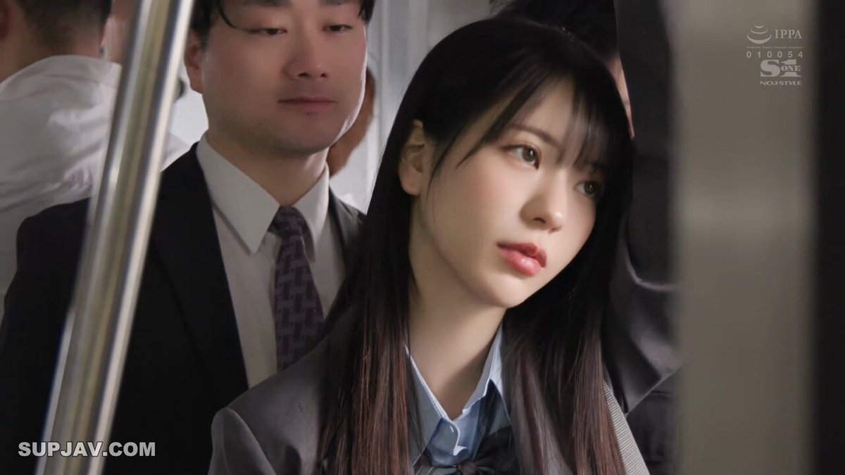 清纯学姐在电车上被后入激发隐藏属性 在图书馆被肏到腿软满脸精华 只求无尽的快感